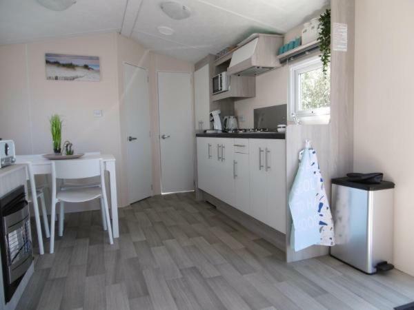 Chalet Joleen Ijmuiden Aan Zee, Vlakbij Het Strand Exteriör bild